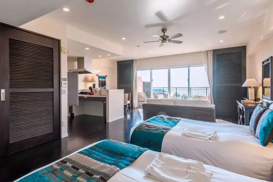 リゾートホテル 02