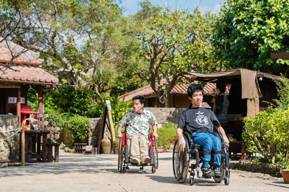 美らおきなわワールド 03